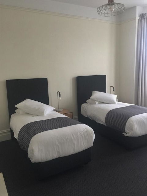 Grosvenor Court Apartments - Whitsundays Accommodation 23