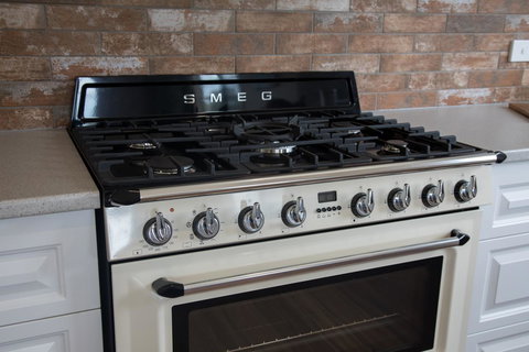 Mountain Blue Guest House - Whitsundays Accommodation 19