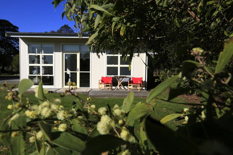Riverwalk B&B - Whitsundays Accommodation 1
