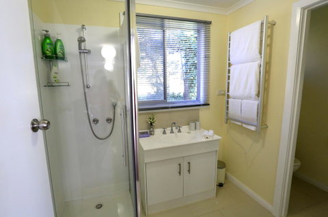 Riverwalk B&B - Whitsundays Accommodation 8