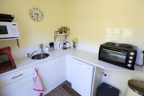 Riverwalk B&B - Whitsundays Accommodation 13
