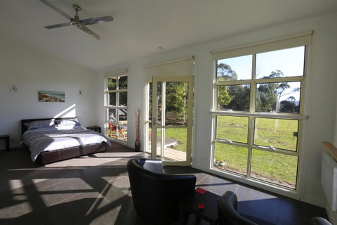 Riverwalk B&B - Whitsundays Accommodation 17