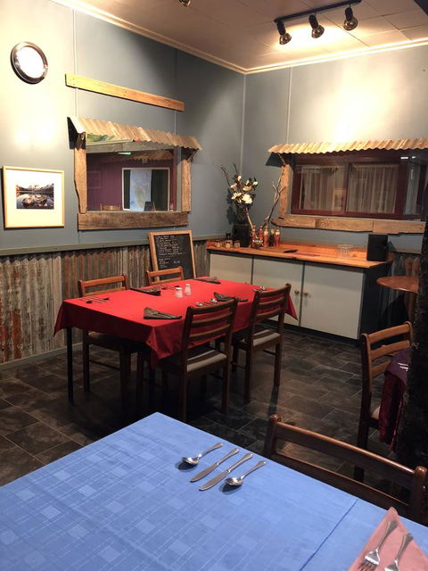 Mount Black Lodge - Whitsundays Accommodation 2