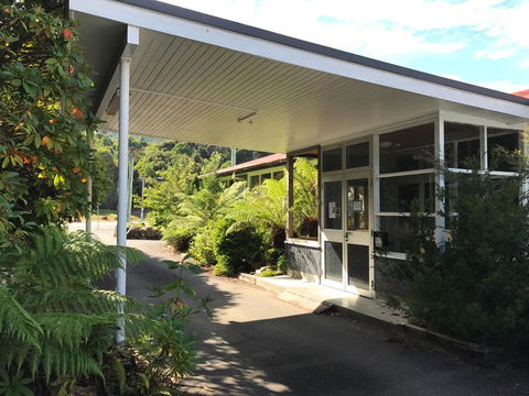 Mount Black Lodge - Whitsundays Accommodation 1