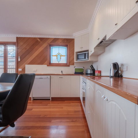 Cod Rock Point - Whitsundays Accommodation 9
