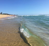 NEW UPMARKET COMFORTABLE 2 Bed 2 Bath OCEAN VIEWS 250m to BUDDINA BEACH - Whitsundays Accommodation