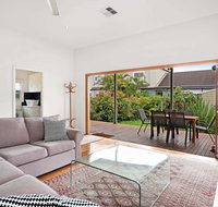 Newcastle Executive Homes - Cooks Hill Cottage - Whitsundays Accommodation