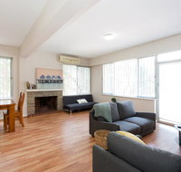 Nights on Broadway - Close to River UWA  Hospitals - Whitsundays Accommodation