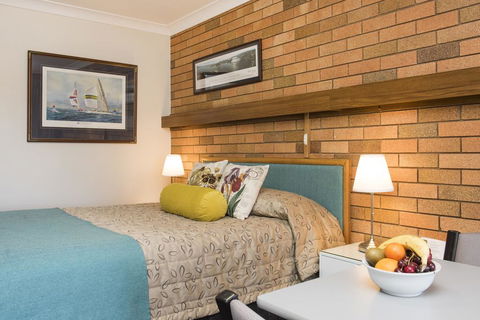 Ningana Motel - Whitsundays Accommodation 1