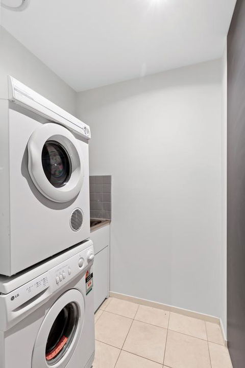 Nook Melbourne Apartments - Russell Street - Whitsundays Accommodation 3