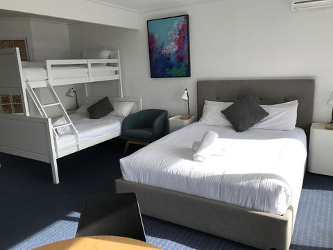 North Pier Hotel - Whitsundays Accommodation 3