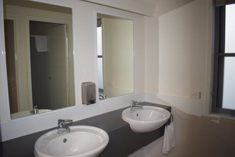 NRMA Sydney Lakeside Holiday Park - Whitsundays Accommodation 3