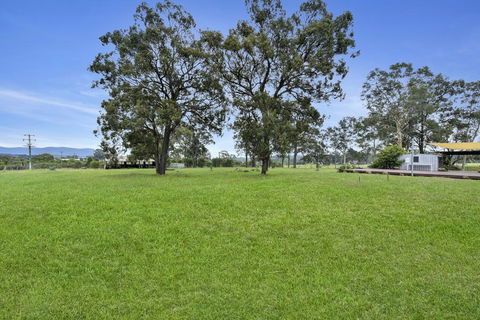 Nulkaba Escape, Super Central, Walk To Zoo, Short Drive To Potters + Wineries - Whitsundays Accommodation 3
