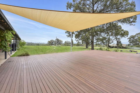 Nulkaba Escape, Super Central, Walk To Zoo, Short Drive To Potters + Wineries - Whitsundays Accommodation 2