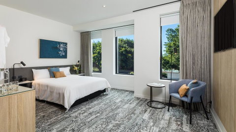 Oaks Cairns Hotel - Whitsundays Accommodation 0