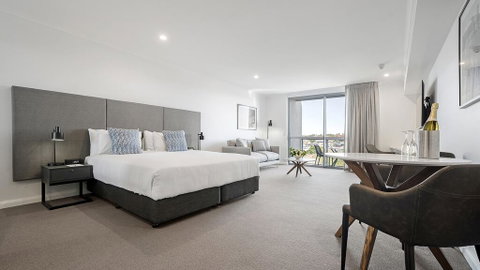 Oaks Toowoomba Hotel - Whitsundays Accommodation 0