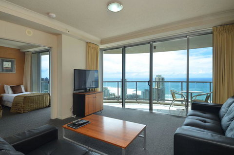 Ocean And Waterway View, 34th Floor, Chevron Renaissance - Whitsundays Accommodation 1