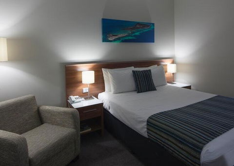 Ocean Centre Hotel - Whitsundays Accommodation 2