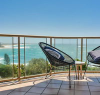 Ocean Front Moffat Beach Private Rooftop Terrace Walk to cafe's restaurants - Whitsundays Accommodation