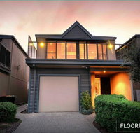 Ocean Grove House with Fantastic Ocean Views - Whitsundays Accommodation