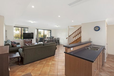 Ocean View Port Geographe - Whitsundays Accommodation 2