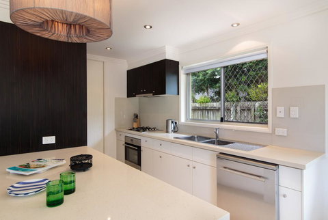 Oceanic Dr 133 - WHALE WATCHERS DELIGHT - Whitsundays Accommodation 1