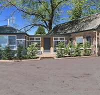 Old Bank Stables - 3 night weekends for price of 2 - Whitsundays Accommodation