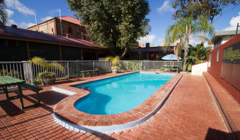 Old Willyama Motor Inn - Whitsundays Accommodation 0