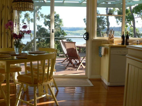 Olive's Cottage - Whitsundays Accommodation 0