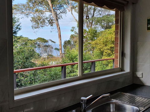 One Rock N Reel At Lilli Pilli - Whitsundays Accommodation 0