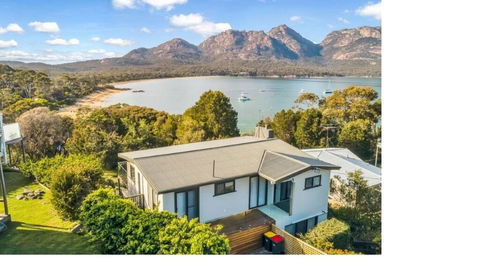 ONTHEBEACH 1 - Whitsundays Accommodation 1