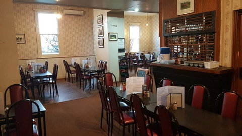 Orbost Club Hotel - Whitsundays Accommodation 2