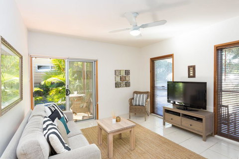 OUTRIGGER - Whitsundays Accommodation 3