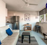 PADDINGTON PAD with PARKING  SMART TV  POOL - Whitsundays Accommodation