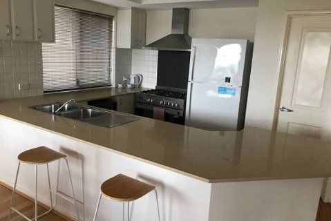 Panoramic Blue Bay Views - 3 Bedroom Townhouse - Whitsundays Accommodation 3