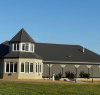 Paringa Grove Homestead - Whitsundays Accommodation