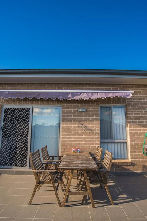 PEACEFUL 2Kingbed RootyHill Townhouse Near Station - Whitsundays Accommodation 3