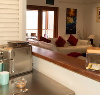 Pemberton Lodge - Whitsundays Accommodation