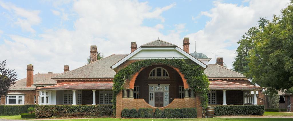 Armidale NSW Whitsundays Accommodation