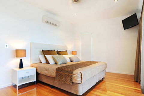 Pinnacle Apartments - Whitsundays Accommodation 3