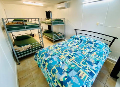 Pippies Beachhouse - Whitsundays Accommodation 1