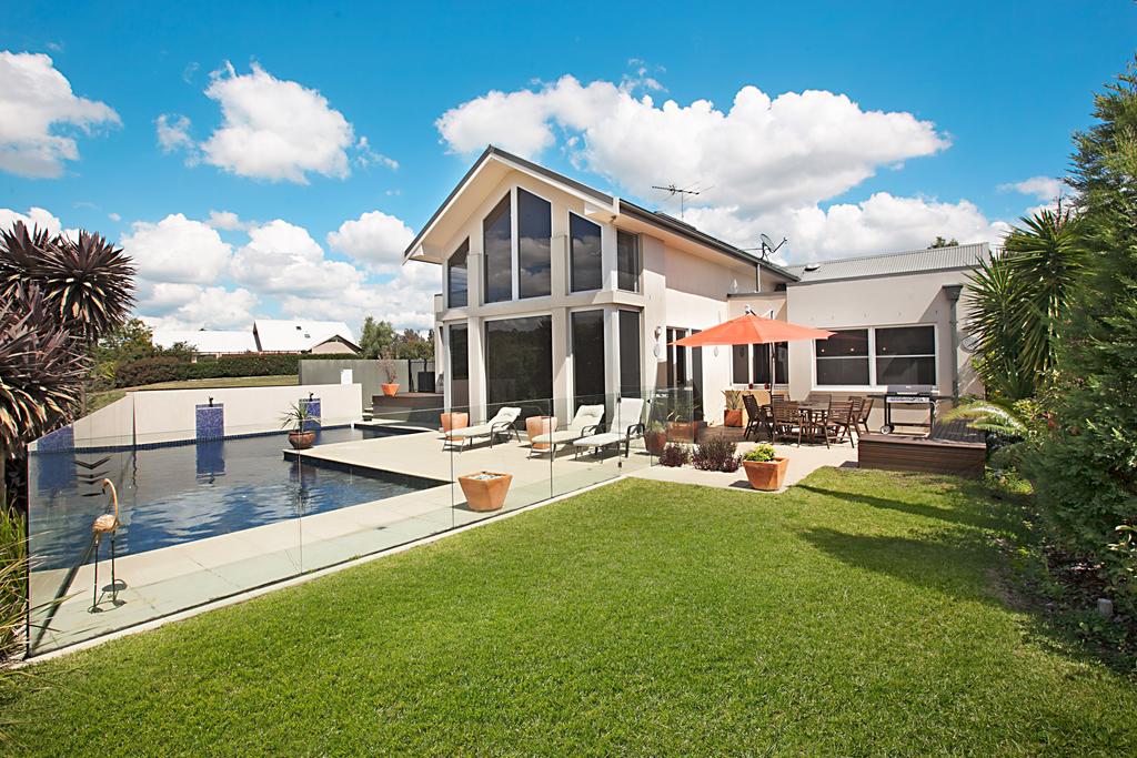 Rothbury NSW Whitsundays Accommodation