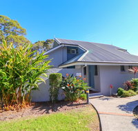 Plover Deluxe Resort Villa - Whitsundays Accommodation