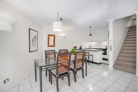 Poolside Apt In Alamanda Beachfront Resort (77) - Whitsundays Accommodation 3