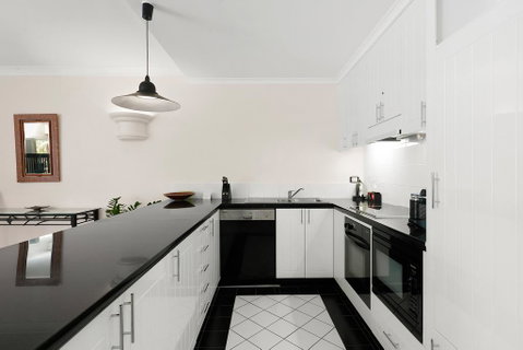 Poolside Apt In Alamanda Beachfront Resort 74 - Whitsundays Accommodation 2