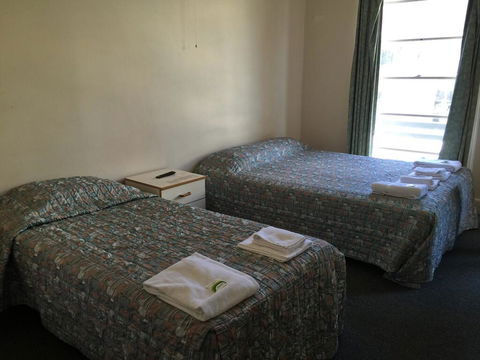 Port Macquarie Hotel - Whitsundays Accommodation 1