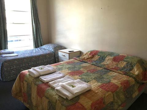 Port Macquarie Hotel - Whitsundays Accommodation 3