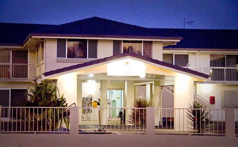 Pottsville Beach Motel - Whitsundays Accommodation 2