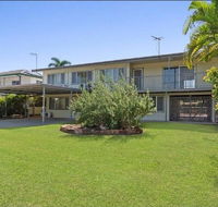 Private Abode and Handy location with a pool - Whitsundays Accommodation