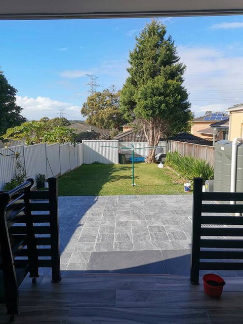Private Room In Modern, Comfortable Home Stay - Whitsundays Accommodation 3